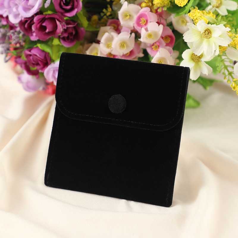 Bolsa de joyería de terciopelo negro