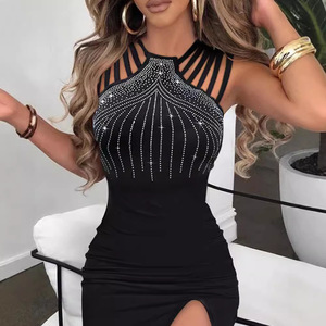 Robe de soirée mi-longue noire TEN avec strass et découpe pour femme - Product Image 3