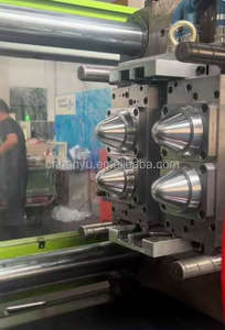 Molde de Inyección de Aire para Preformas de Botellas PET, Acero S136, 72 Cavidades, Sistema de Canales Calientes - Product Image 2