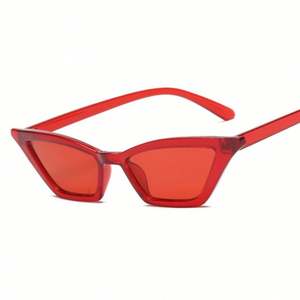 Lunettes de soleil vintage à petit cadre avec logo personnalisé, lunettes de soleil pour femmes, lunettes de soleil œil de chat rouges pour femmes - Product Image 4