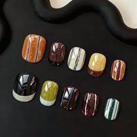 Nouvelles capsules d'ongles prêtes à poser, ultra-courtes, style Doudou, au design unique et de niche, avec motifs animaux de dessin animé et géométriques