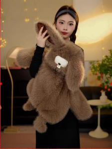 Abrigo de Conejo Corto y Grueso de Invierno, Nuevo, Dulce, Peludo, Teñido, con Dientes de Conejo Lindos - Product Image 5