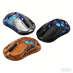 Souris de jeu sans fil Gravastar Mercury X & X Pro PAW 3950 Galaxy Noir et Argent avec récepteur 1k ou 8kHz - Product Image 1