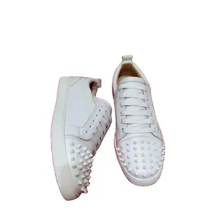 Haute Qualité Mode Casual De Luxe Sneaker Chaussures Designer Cool Rivet Marques Célèbres Rouge Bas À Lacets Running Hommes Baskets