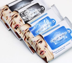 Lingettes démaquillantes 10 pièces sans parfum pour peaux sensibles, nettoyage du visage et des yeux, utilisation quotidienne et en <span class=keywords><strong>voyage</strong></span> - Product Image 1