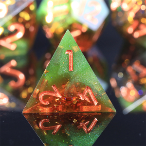 ชุดลูกเต๋า RPG สำหรับพ่อมดทำด้วยมือขนาดเล็กทำจากเรซินมังกรดาพรีมดราก้อนดันเจี้ยน DND ขอบคมของขวัญเกมกระดานหลายเหลี่ยม - Product Image 6