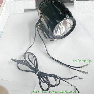 Phare <span class=keywords><strong>avant</strong></span> de vélo universel à LED 6V 2.4W avec coque en alliage d'aluminium, installation par montage, <span class=keywords><strong>dynamo</strong></span> à pédale pour la génération d'énergie - Product Image 1