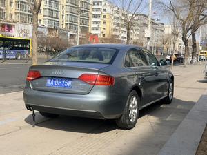 <span class=keywords><strong>Audi</strong></span> A4L <span class=keywords><strong>S</strong></span>-<span class=keywords><strong>Line</strong></span> <span class=keywords><strong>2009</strong></span>, automatique, sièges en cuir, intérieur foncé, berline d'occasion, pneus R16, toit ouvrant - Product Image 2