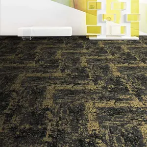Ubin karpet kantor mewah PP permukaan nilon PVC dukungan lantai karpet persegi 50x50 komersial ubin karpet