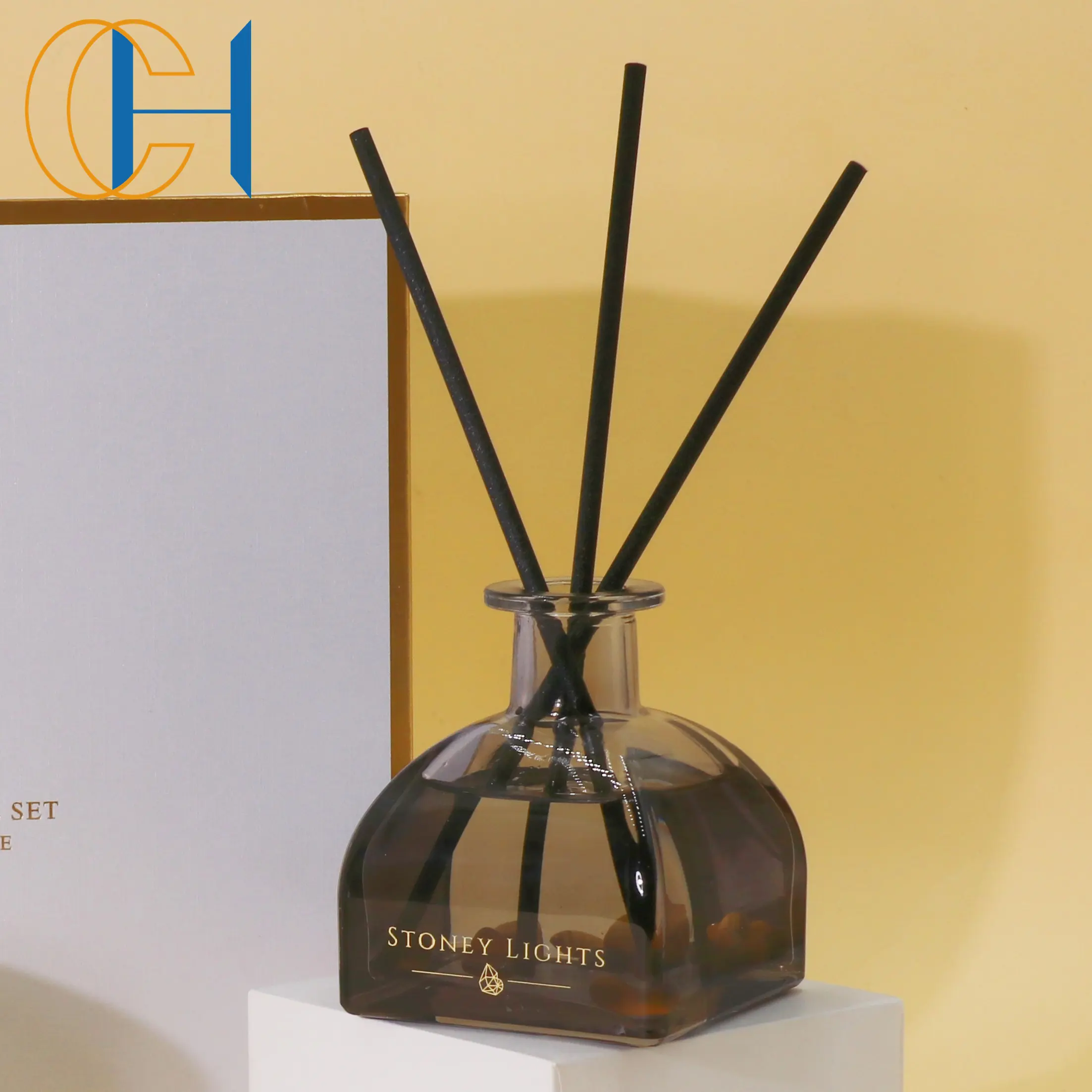 C & H bán buôn Chai Thủy Tinh Độc Đáo Hình dạng độc đáo nhà Thanh lịch hương thơm Dubai hương thơm làm mát không khí pha lê sậy khuếch tán