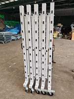 Chariot de rangement pliable multi-niveaux en acier avec roulettes pour le transport de matériaux en feuille et de portes en verre