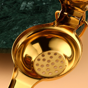 Küchen werkzeug Praktisches Handheld Haushalts-Edelstahl-Zitronen presse Werkzeug Fruchtsaft presse mit Ring Tragbarer Zitronen presse - Product Image 3