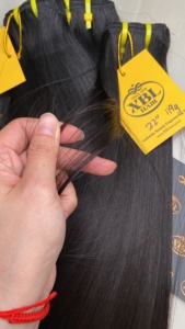 Fasci di Capelli Grezzi Vietnamiti con Cuticole Allineate, da un Unico Donatore, Non Trattati, All'Ingrosso per la Realizzazione di Parrucche - Product Image 3