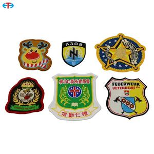 ملابس فاخرة مخصصة ، شعار مدرسة مطرز وشعار علامة تجارية مع حافة مقطوعة بالليزر للحقائب - Product Image 4