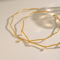 Collier ras du cou ondulé en acier inoxydable plaqué or 18 carats avec zircon et perle, nouvelle collection de bijoux fantaisie pour femmes, vente en gros