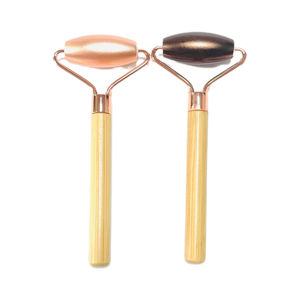 Herramienta para el cuidado de la piel Pistola de masaje de circulación sanguínea Rodillo de jade facial de cuarzo rosa - Product Image 3