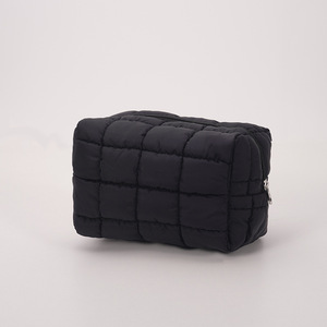 Borsa per il Trucco in Nylon Trapuntato con Imbottitura a Bolle, Borsa <span class=keywords><strong>da</strong></span> <span class=keywords><strong>Viaggio</strong></span> per Toilette, Pochette per Cosmetici - Product Image 2