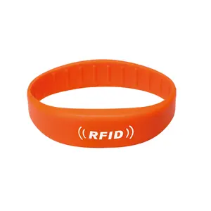74MM Reusable ISO14443A RFID Gym Silicone Wristband for Acess Control