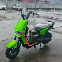 Trottinette électrique haute vitesse longue portée pour adultes, style vélo de ville à 2 roues, E-Moped avec moteur à moyeu arrière et fonctions électroniques