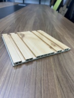 Vente chaude - Panneaux composites bois-plastique en gros pour la construction, matériaux de décoration intérieure, revêtement mural WPC
