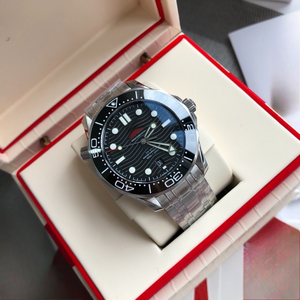 Reloj de Buceo Mecánico Automático para Hombre con Esfera Negra, Brazalete de Acero Inoxidable y Manecillas Luminosas Omegaes - Product Image 3