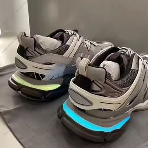 Zapatos de Diseñador de Lujo Nuevos 2026, Zapatos Deportivos para Hombre Track 3.0 con Cordones LED, Marca Famosa, Zapatillas Casuales de Alta Calidad, Zapatos Ligeros para Caminar para Mujer - Product Image 2