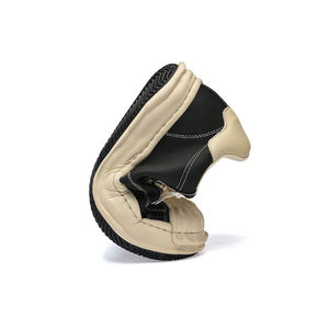 รองเท้าหนังวัวแบบตาข่ายหุ้มส้น  แบบสวม  พื้นหนา  ยกสูง 8 ซม.  สไตล์เรโทร สีดำขาว  แบบหุ้มข้อต่ำ  ระบายอากาศได้ดี  สำหรับฤดูหนาว  สำหรับผู้ชาย - Product Image 2