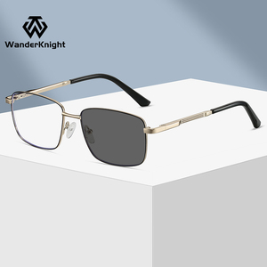 <span class=keywords><strong>Nouvelle</strong></span> tendance, lunettes de vue pour hommes, photochromiques, élégantes, en <span class=keywords><strong>acier</strong></span> inoxydable massif, monture rectangulaire, légères, personnalisables - Product Image 1