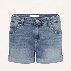 Venta al por mayor de vaqueros cortos de color sólido con cremallera y bolsillo azul claro pantalones cortos de mezclilla para niñas - Product Image 1