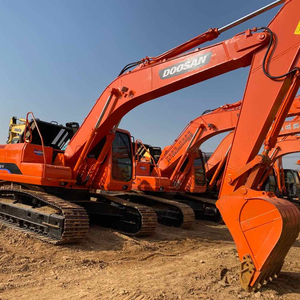 Excavadora de cadenas usada Doosan DH225LC-7 de fabricación coreana, capacidad de la cazoleta de 1.2 m, peso de la máquina de 22500 kg - Product Image 1