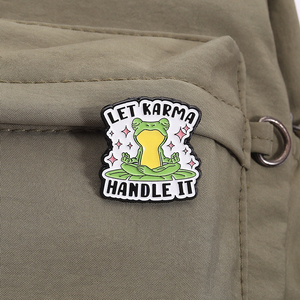 Let Karma Handle It esmalte Pin lindo Rana meditación broche solapa insignia divertida cita joyería regalo para amigos al por mayor - Product Image 3