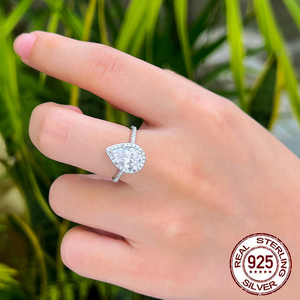 Anello di Tendenza in Argento Sterling 925 con Zircone Cubico Argento S925 Pietra Brillante Stile Diamante <span class=keywords><strong>Anelli</strong></span> Nuziali e di <span class=keywords><strong>Fidanzamento</strong></span> per Donna - Product Image 2