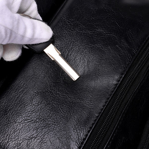 Sac d'<span class=keywords><strong>ordinateur</strong></span> étanche <span class=keywords><strong>pour</strong></span> hommes d'affaires sac à bandoulière <span class=keywords><strong>pour</strong></span> hommes de mode en plein air en <span class=keywords><strong>cuir</strong></span> PU loisirs sac à dos <span class=keywords><strong>pour</strong></span> <span class=keywords><strong>ordinateur</strong></span> portable - Product Image 6