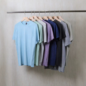 T-shirts personnalisés en polyester à séchage rapide pour hommes, vente en gros à bas prix, impression de logo sur mesure, t-shirts de sport pour hommes - Product Image 3