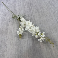 Bunga Delphinium Sutra Buatan yang Populer dan Bergaya untuk Dekorasi Rumah/Ruang Makan/Ruang Tamu, Rangkaian Bunga untuk Latar Belakang Pernikahan