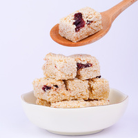 Saludable dulce comida de ocio a granel Kumquat maní crujiente caramelo crujiente nueces mordeduras sésamo arándano caramelo varias barras de nueces disponibles