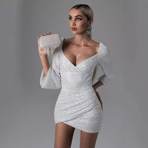 Abito Mini con Paillettes e Scollo a V, Maniche Lunghe, Arricciato, Aderente, per Feste Formali e Serate Eleganti, Nuova Collezione Autunno 2026 - Product Image 4
