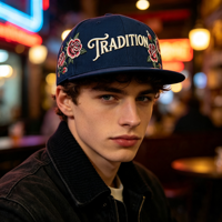Gorra Snapback Azul Marino con Visera Plana, Bordado 3D de Rosas y Letras Coloridas, Estilo Urbano Vintage para Hombre y Mujer