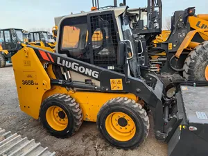 Cargadora Compacta LiuGong 365B con ROPS, FOPS, Cabina con Aire Acondicionado, Bajo Mantenimiento, Equipo de Construcción - Product Image 2