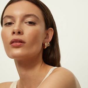 Pendientes de aro de oro 18k de lujo simples pulidos de joyería de moda para mujer al por mayor - Product Image 2