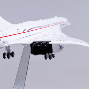 Mô hình máy bay phản lực siêu âm Concorde Singapore tỷ lệ 1/125, 50cm, làm bằng nhựa đúc, có chân đáp - Product Image 6