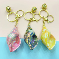 Porte-clés coquillage électroplaqué Aurora avec clochette, pendentif escargot en acrylique dégradé, breloque de sac, souvenir océanique, cadeau