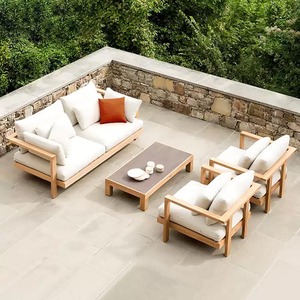 Ensemble de canapés de patio extérieur en teck moderne personnalisé, résistant aux intempéries, avec coussins pour jardin, villa ou cour arrière - Product Image 1