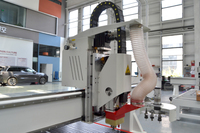 Routeur CNC automatique A4 1325 L8 à changement d'outil pour le travail du bois, disponible directement en usine