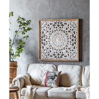 Vintage qualité dernières conceptions décoration murale en bois massif sculpture à la main carré Art mural pour la décoration de chambre et de bureau