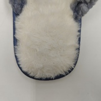 Mules en fourrure moelleuse pour femmes, à bout fermé, avec décoration en nœud en satin, doublure en peluche, chaudes, antidérapantes, pour la maison