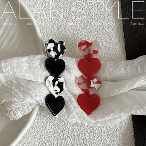 Pinza de Pelo para <span class=keywords><strong>Mujer</strong></span>, Estilo Moderno, de Acetato, sin Costuras, con Diseño de Corazón y Estampado Floral, para Flequillo y Parte Superior del Cabello - Product Image 3