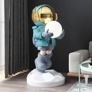 <span class=keywords><strong>Grande</strong></span> marée de jeu poupée d'astronaute ornements de sol de salon lampe <span class=keywords><strong>les</strong></span> astronautes se déplacent vers la nouvelle maison cadeaux décoration de la maison figurine d'action - Product Image 2