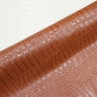 Cuir synthétique PVC effet crocodile 1,4 mm en stock pour la fabrication de sacs à main, chaussures et rembourrage de meubles