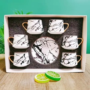 Set di piattini per tazze da caffè <span class=keywords><strong>in</strong></span> porcellana ambrata tazza da tè <span class=keywords><strong>in</strong></span> ceramica con piattino <span class=keywords><strong>in</strong></span> <span class=keywords><strong>alluminio</strong></span> e manico circolare <span class=keywords><strong>in</strong></span> metallo - Product Image 3